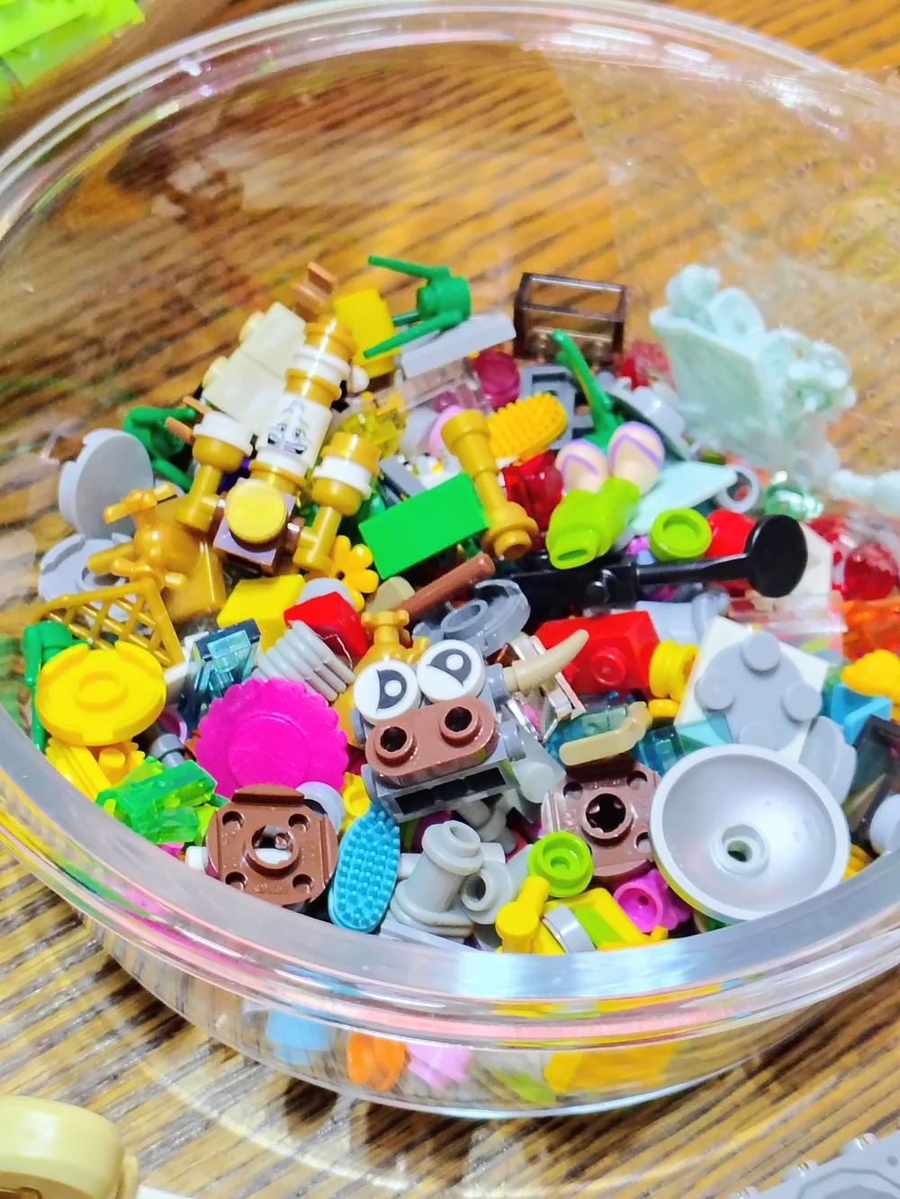 Lego Lot Over 4 Pounds Random Parts Pieces Plates Beicks Figures & Accessories